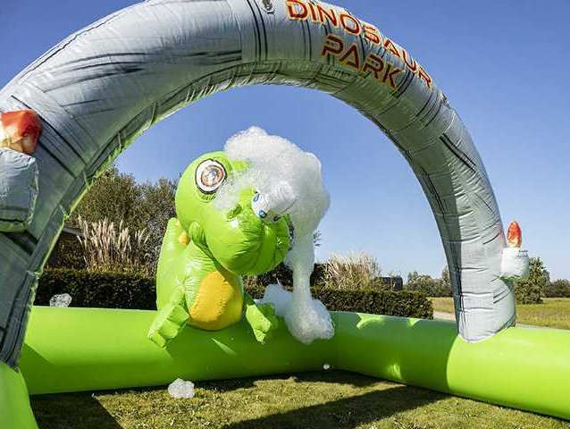 Bubble Park Dino günstig ausleihen Schaumkanone Schaumparty Dino Dinosaurier Huepfburg