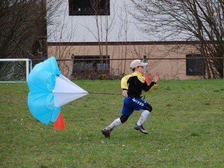 Fussball Parcours mieten Fussball Parcours fuer Kinder mieten Fussballmodule Verleih Spassfabrik Verleih Fußball