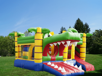 Hüpfburg Krokodil mieten Hanau, Gelnhausen, Langenselbold und Maintal XL Kroko grosse Huepfburg mit Rutsche guenstig mieten Disco Cars Auto Musik Lichteffekte Frankfurt Hanau Giessen Junge Maedchen in Hanau, Gelnhausen, Langenselbold und Maintal