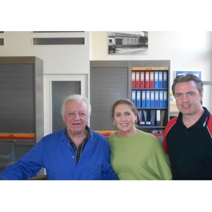 Wir regeln alles Notwendige mit Ihrer Versicherung Versicherungsabwicklung