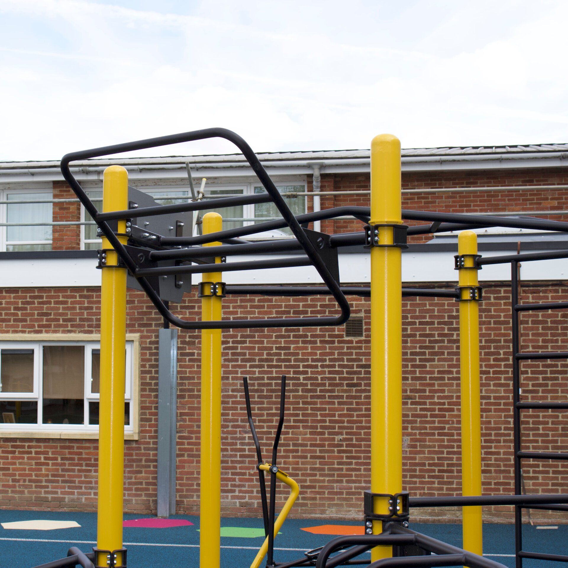 Outdoor Calisthenics Station 4 Bar Wing