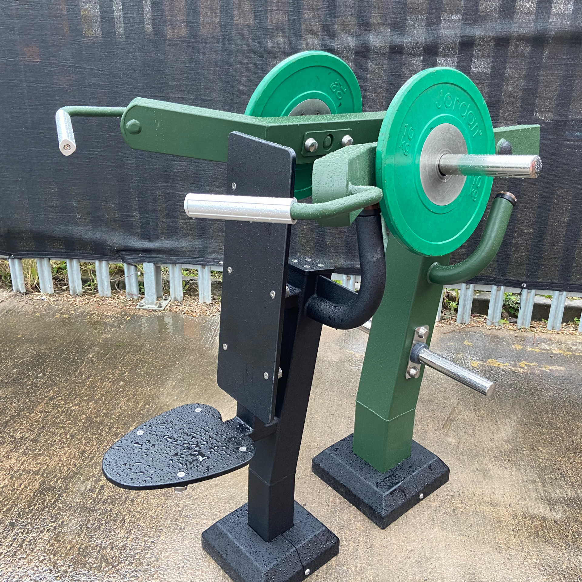 OPTEXI-002 OptiFit Excite Outdoor Plate Loaded Shoulder Press