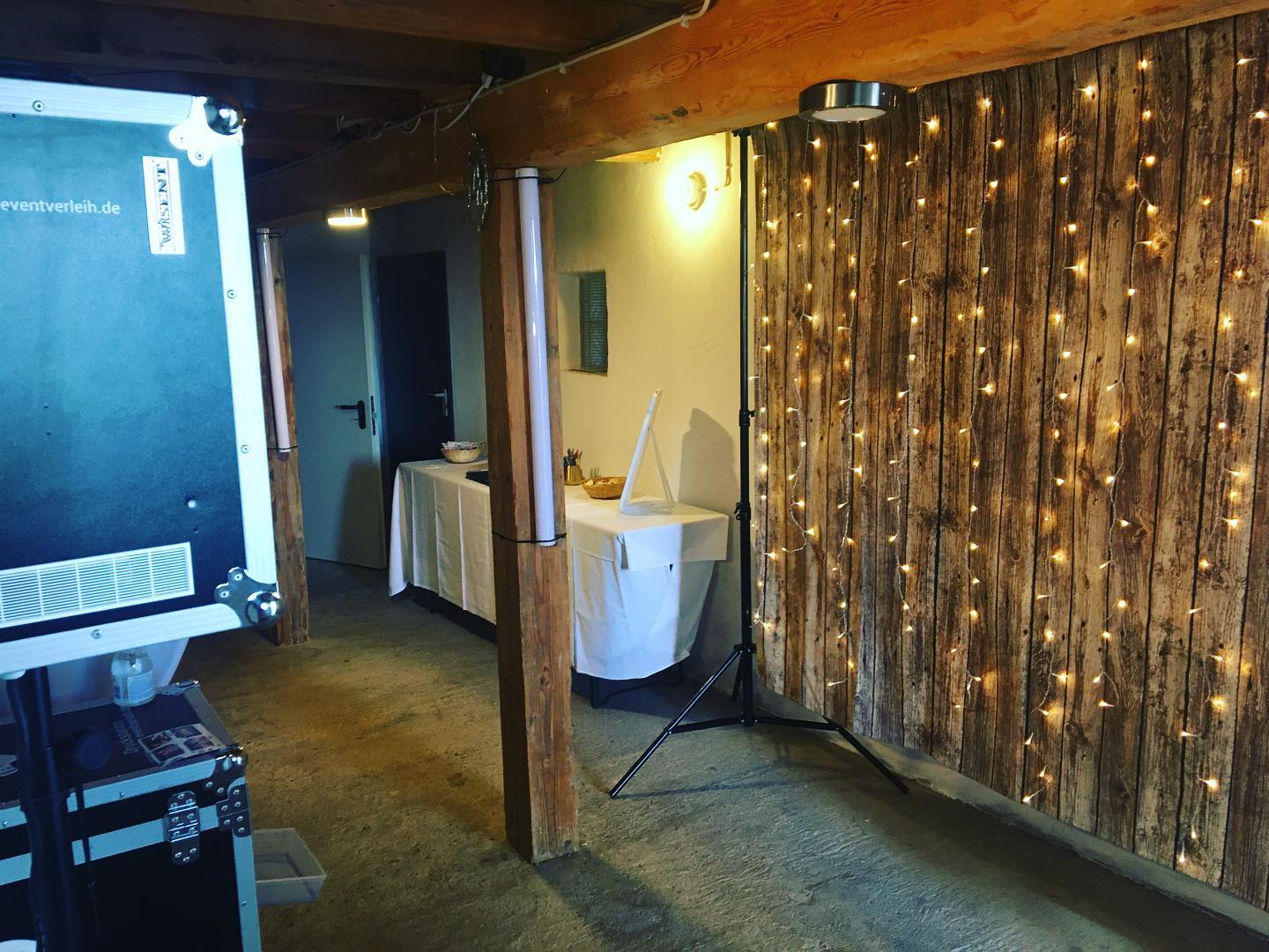 Holzwand Fotobox mieten Augsburg