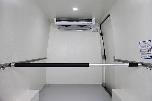 Ladungssicherung in Conny Cooler Umbauten