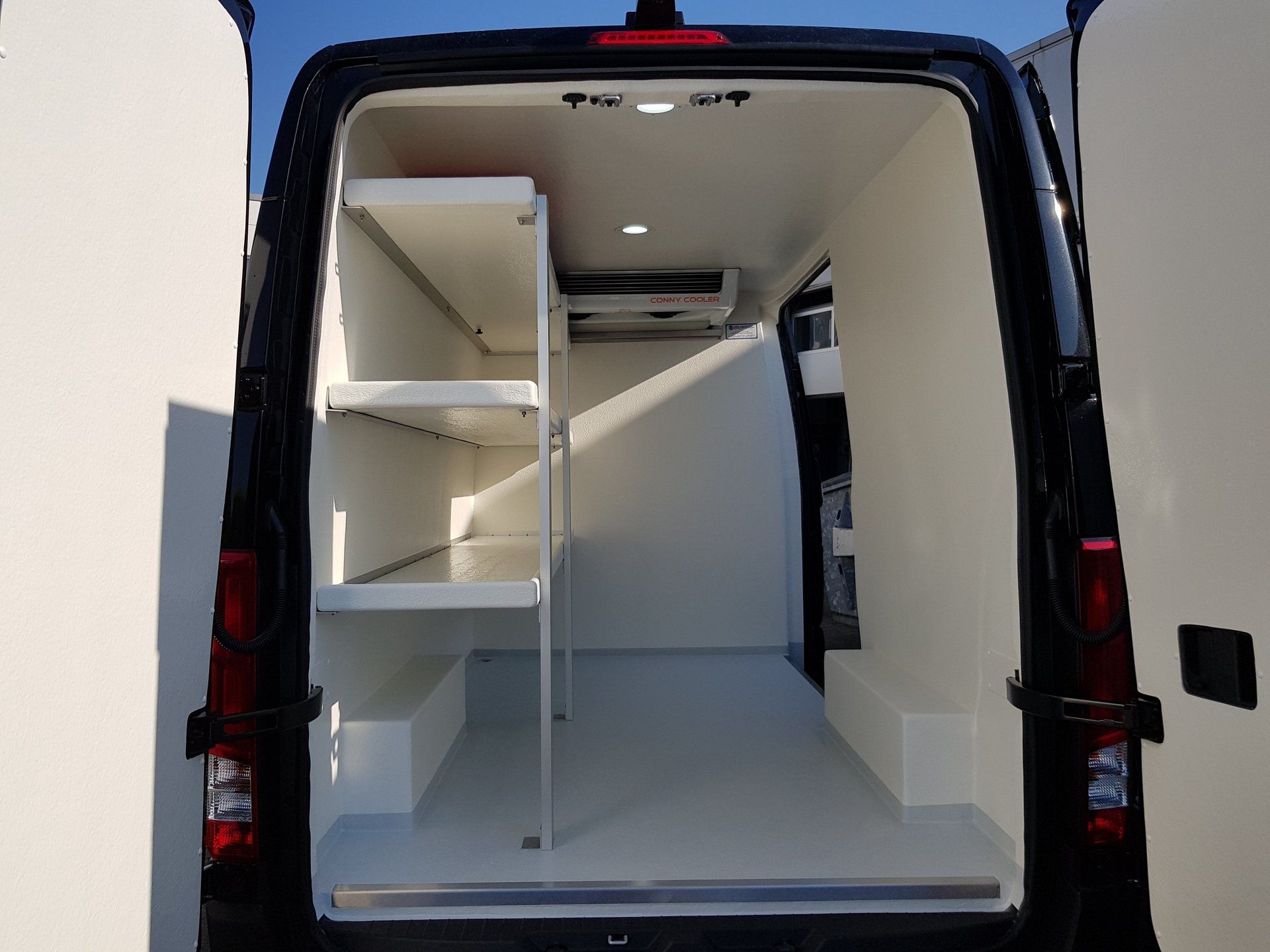 Hyundai H350 Frischdienst - Kühlfahrzeug mit Regalsystem