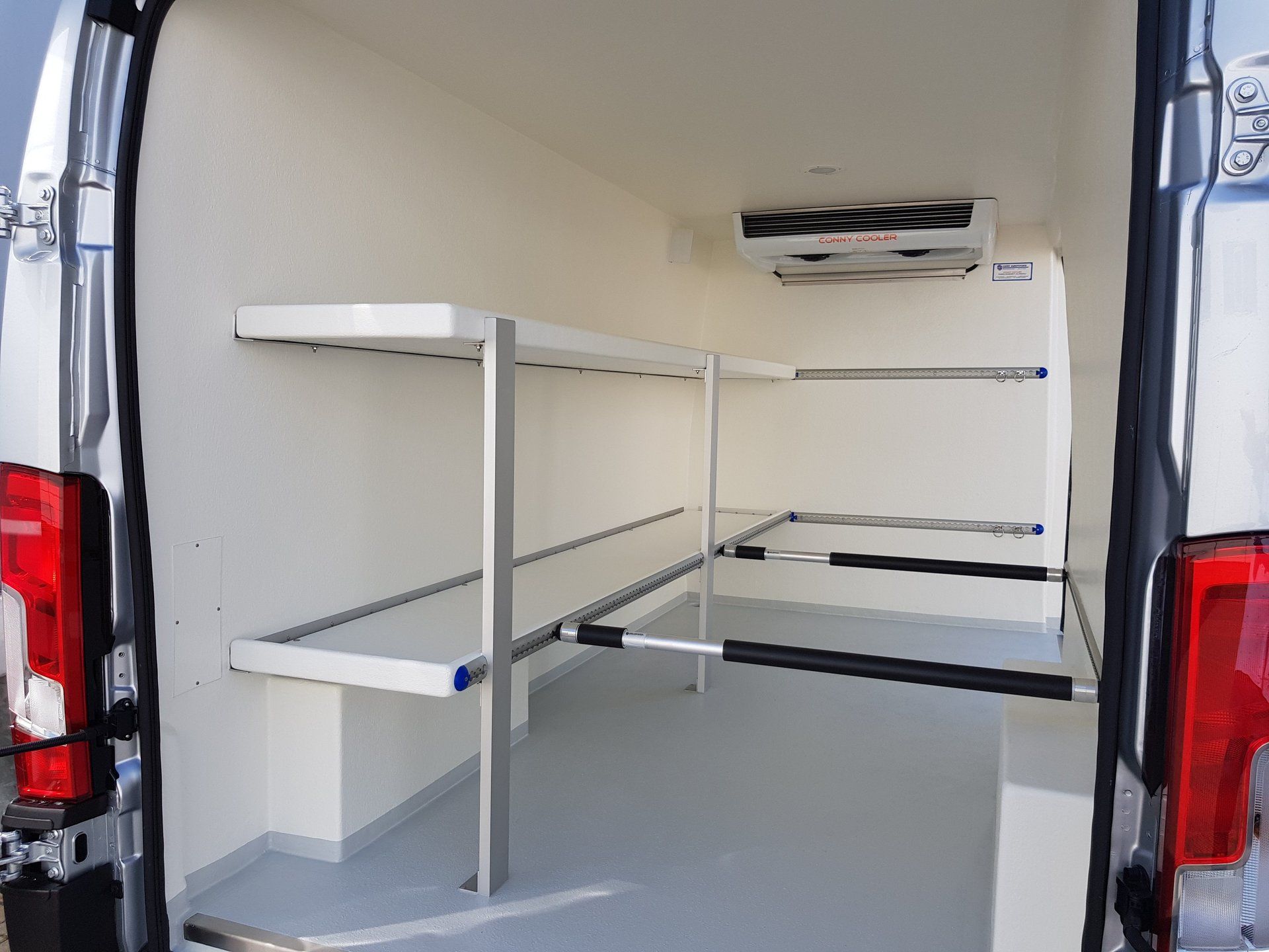 Fiat Ducato Frischdienstfahrzeug mit Regal