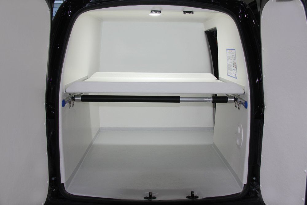 GFK-Zwischenboden in VW Caddy Kühlfahrzeug