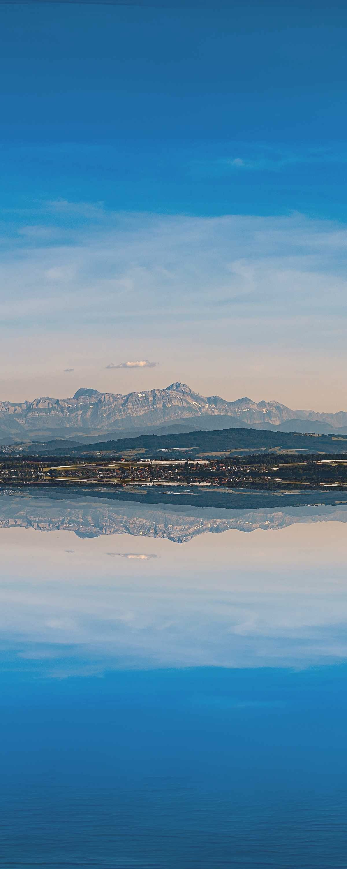 Blick auf die Imperia, Konzil und Uferpromenade von Konstanz - Inspiration für den Damenduft KONSTANZ von Bodenseeduft