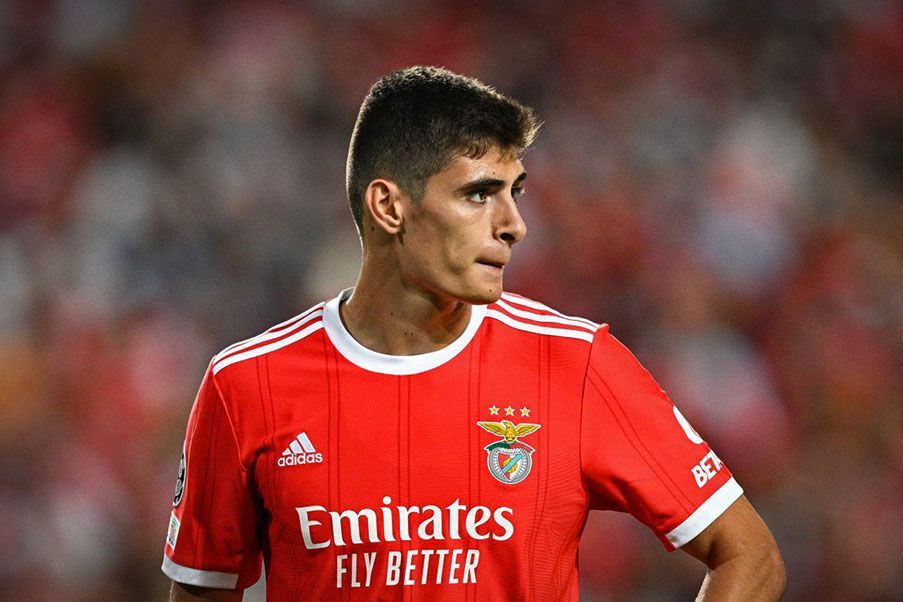 Antonio Silva Antonio Silva centre back of SL Benfica