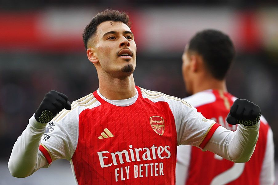 Martinelli Gabriel Martinelli salió desde el banquillo y cerró la