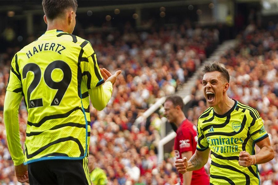 Lucas Trossard anotó el gol del triunfo del Arsenal en Old Trafford y mantiene a los 