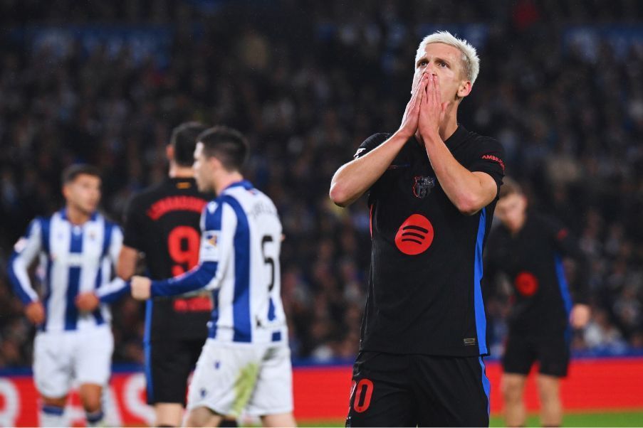 FC Barcelona Barcelona experienced their second defeat in the league (1-0) and third overall in the season, always first and at +6 from Real Madrid, but with a game more.