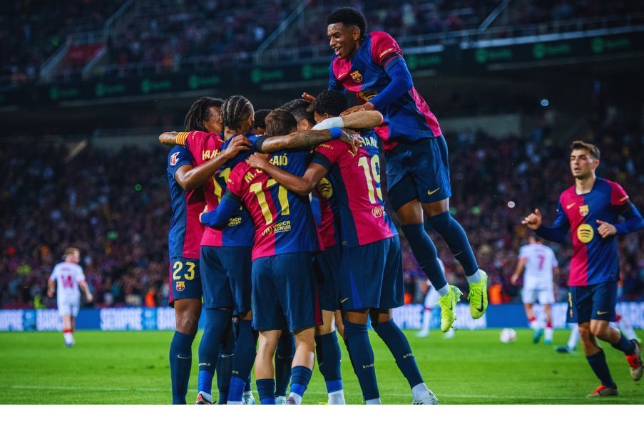 Barcelona El Barcelona aplastó al Sevilla en Montjuic y confirmó su liderato en La Liga, antes del clásico ante el Real Madrid.