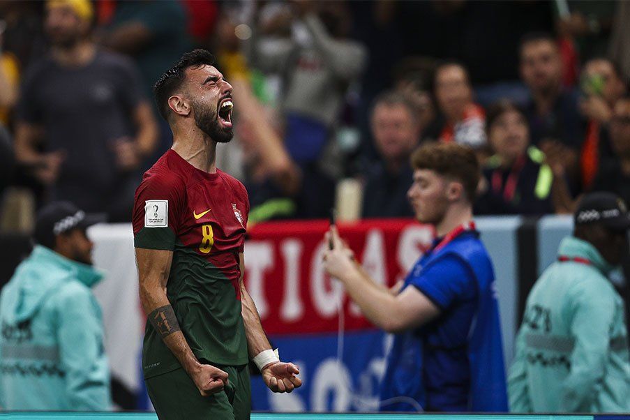 Bruno Fernandes Bruno Fernandes grita uno de sus goles ante Uruguay