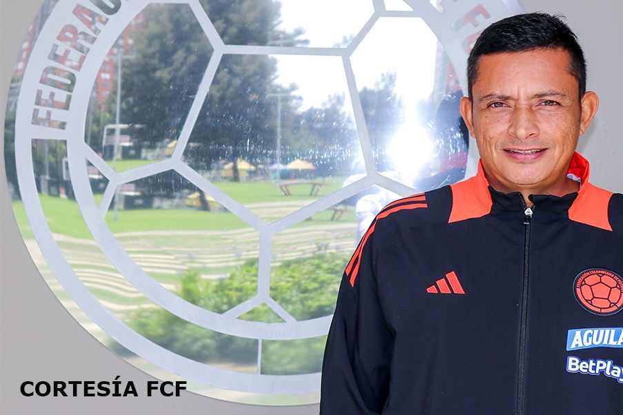 César Torres César Torres en la sede de la Federación Colombiana de Fútbol en Bogotá.