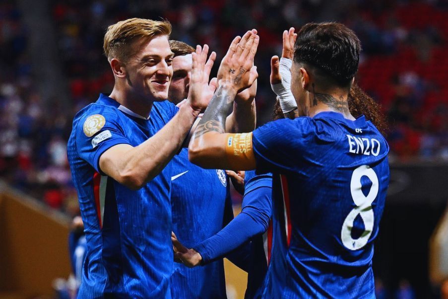 Chelsea Enzo Fernández anotó el segundo tanto para sellar el triunfo del Chelsea ante Los Ángeles FC en Atlanta.