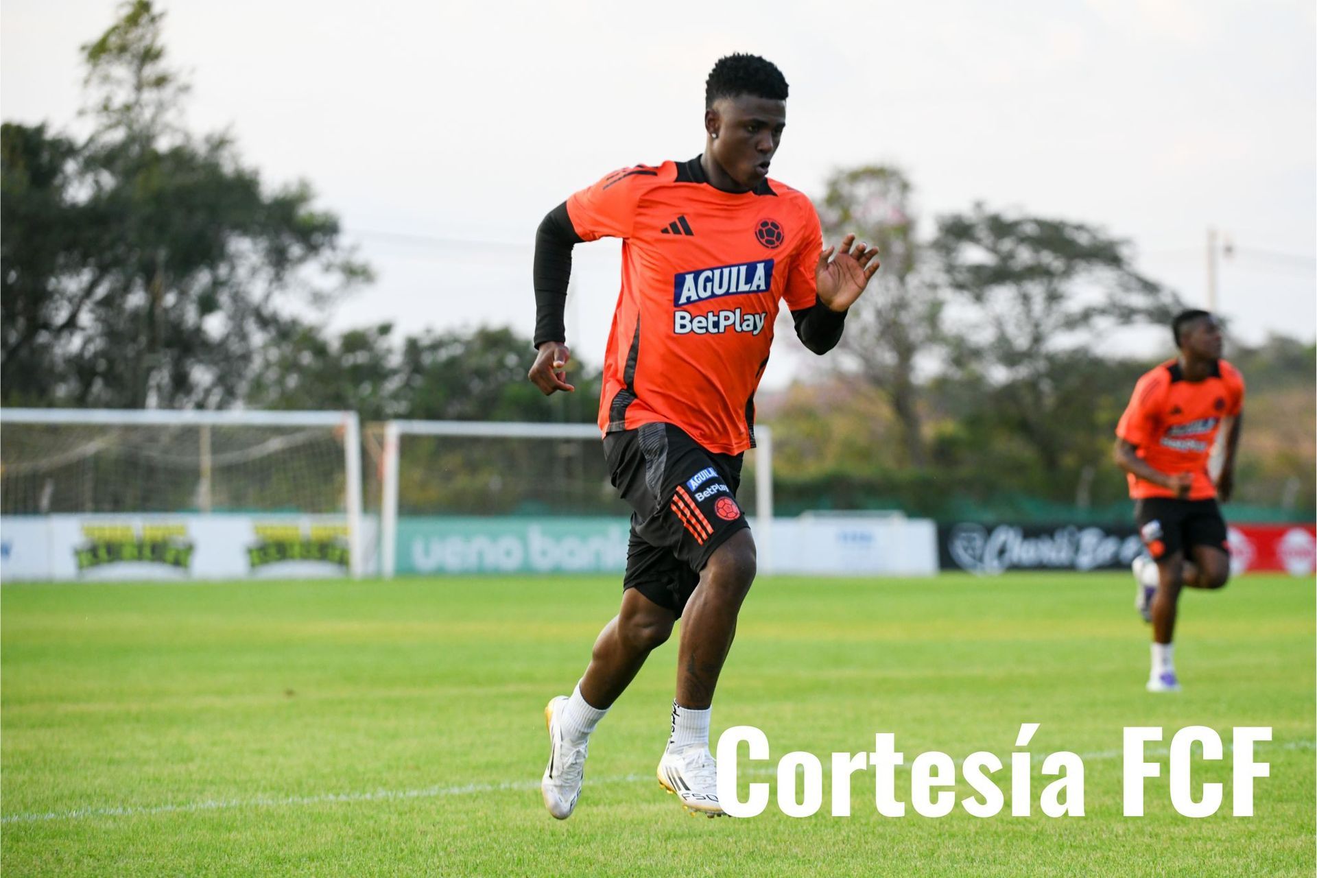 Colombia Sub 20 La Selección Colombia Sub 20 realizó trabajo con y sin balón en la sede de la Federación en Barranquilla.