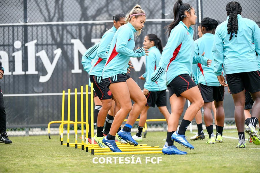 Colombia Femenina de Mayores Preparación de la Selección Colombia Femenina de Mayores en Bogotá