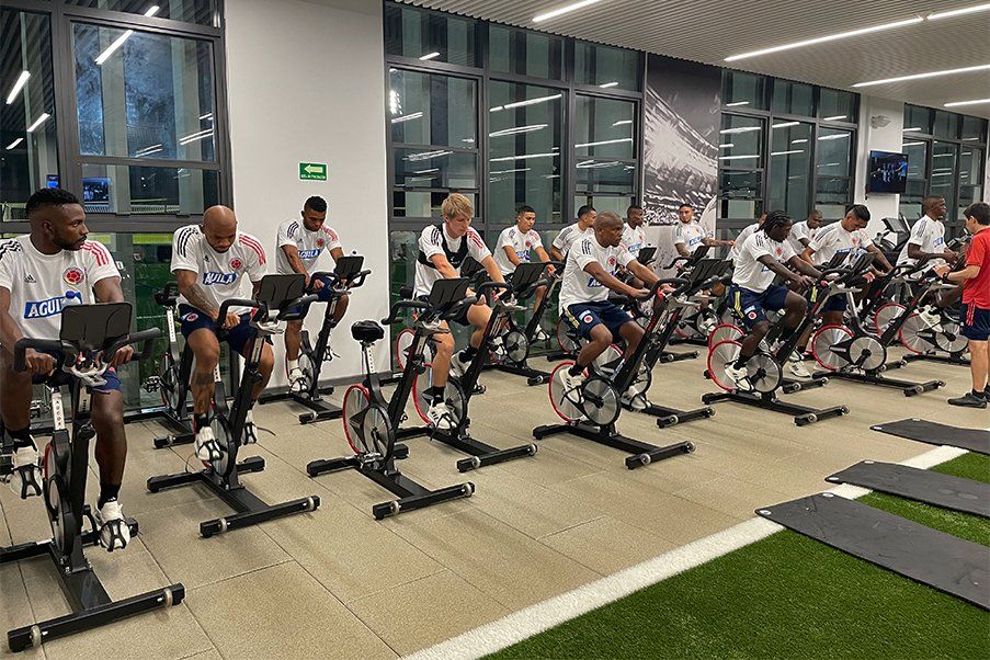 Trabajo de gimnasio por parte de la Selección Colombia en