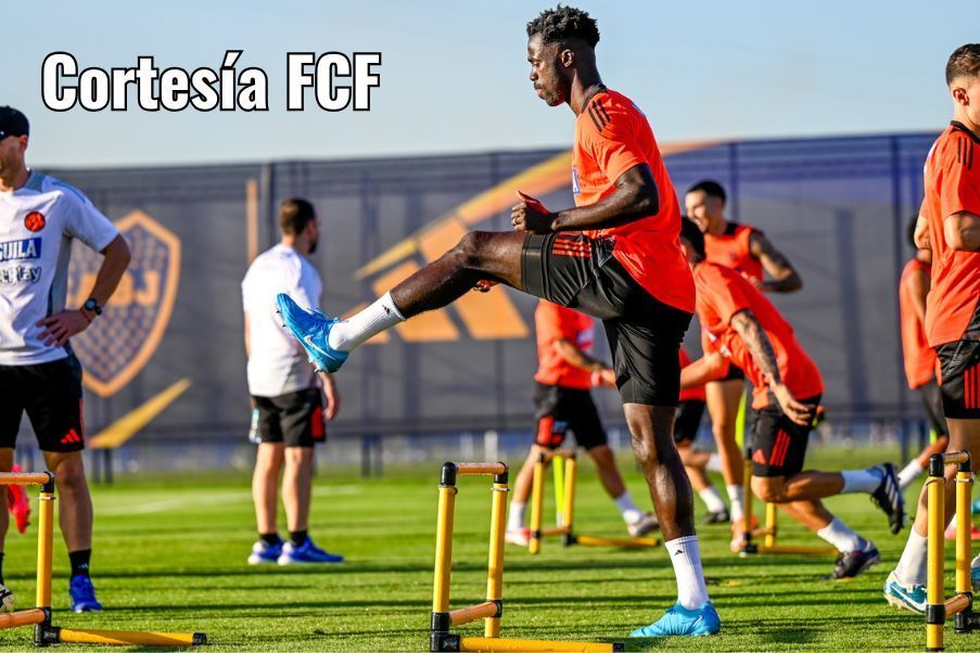 Selección Colombia Entrenamiento de la Selección Colombia con Davinson Sánchez en primer plano, en el predio de Boca Juniors en Buenos Aires (Argentina).