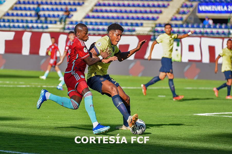 Colombia y Ecuador La intensidad ecuatoriana superó por completo al lento juego colombiano.