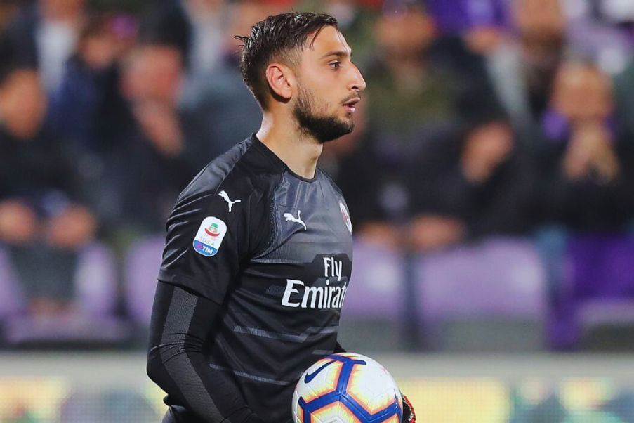 Donnarumma Gigi Donnaarumma in his stage with AC Milan. Now is great hero ans superstar of PSG against Liverpool clash.
