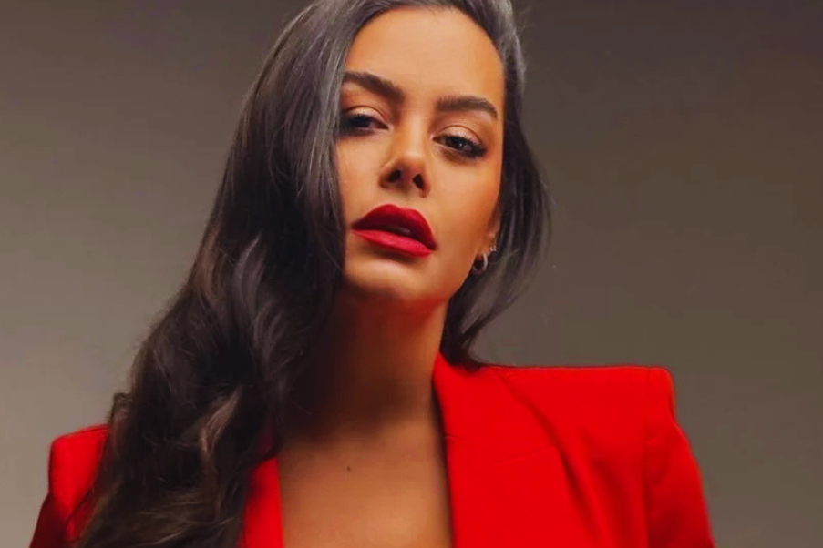Larissa Riquelme