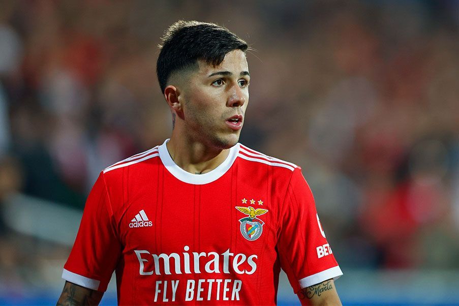 Enzo Fernández Enzo Fernández in his stage with SL Benfica