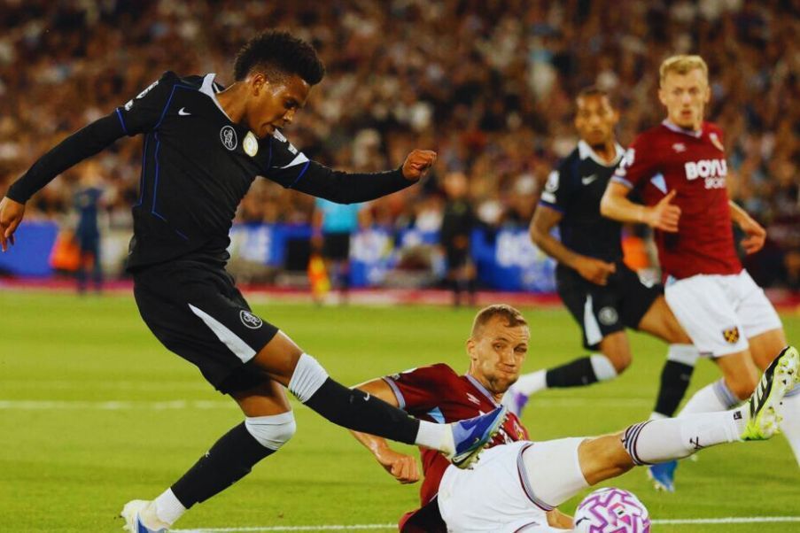 Estevao Estevao Chelsea player, is a great stars of Brazil in european football.