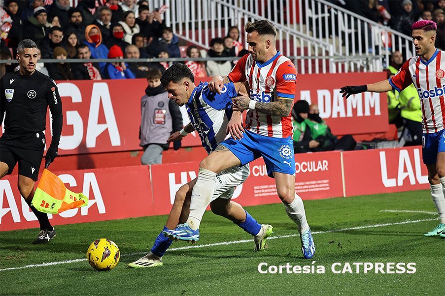 El Girona alcanzó su victoria 14 en 17 juegos en esta Liga tras derrotar al Alavés 3-0.