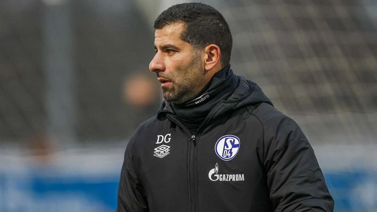 Dimitris Grammozis Dimitris Grammozis as Schalke 04 Head Coach in 2022. Schalke 04.