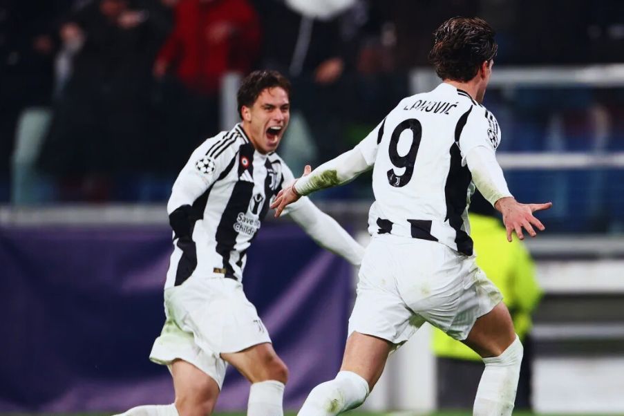 Dusan Vlahovic adelantó a la Juve en el triunfo 2-0 sobre el Manchester City en Turín. EPIC