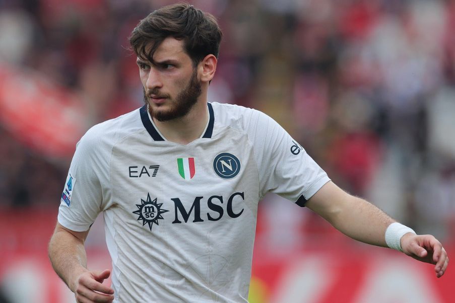 Khvicha Kvaratskhelia Khvicha Kvaratskhelia is new player of PSG. Here with SC Nápoli in  2023.