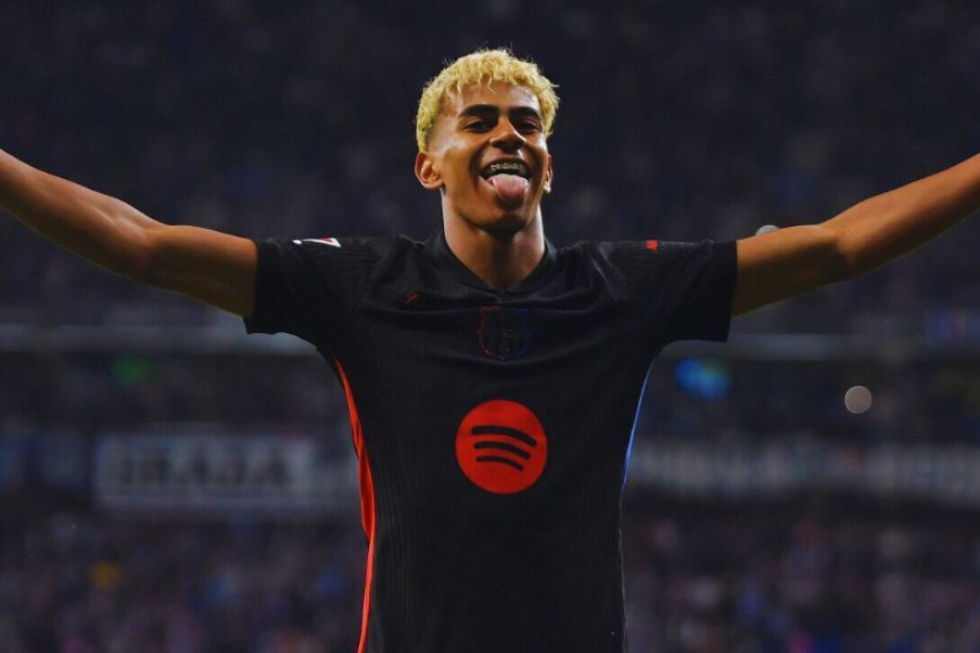 Lamine Yamal Lamine Yamal gran estrella del FC Barcelona, ha renovado su contrato con el club