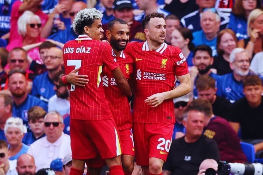 Mo Salah was one of the scorers in the opening match of the Premier League against Ipswich Town