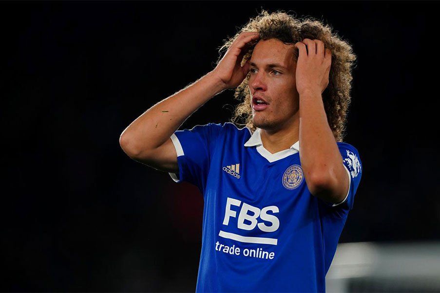 Wout Faes Wout Faes zaguero central del Leicester