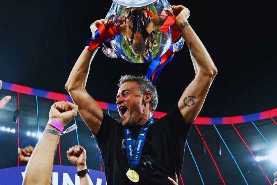 Luis Enrique Luis Enrique, PSG`s head coach celebrates the UEFA Champions League tittle in Múnich.