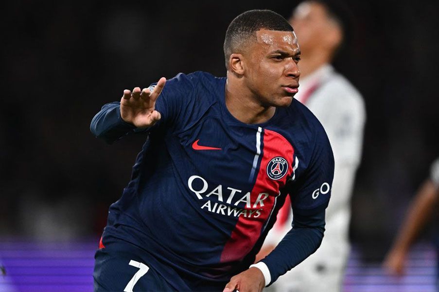 Kylian Mbappe as PSG Player in a match Champions League in 2023