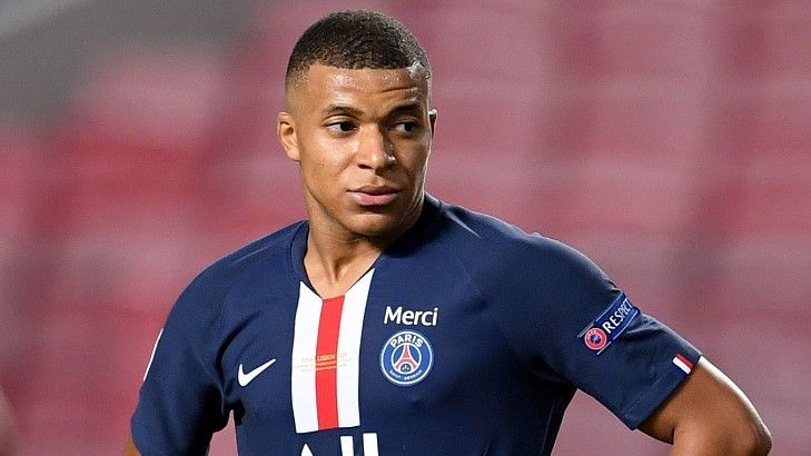 Kylian Mbappé La cara de sinsabor de Kylian Mbappé, tras la derrota ante el Bayern en la final de la Champions de 2020 en Lisboa. Fracaso. EPIC
