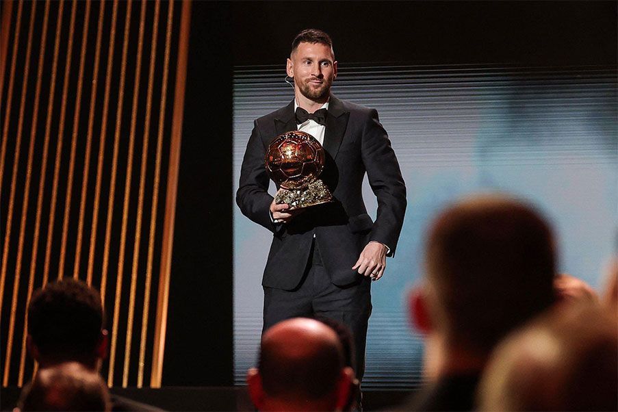 Messi Leo Messi ganó esta noche en París, su octavo Ballon D`Or