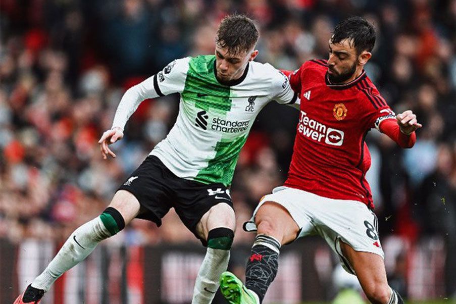 Man United y Liverpool El Manchester United y el Liverpool igualaron a dos en un vibrante encuentro en Old Trafford