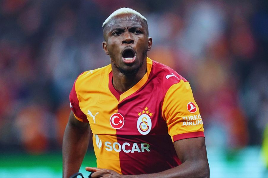 Osimhen Victor Osimhen scored goal alone of Galatasaray for won to Liverpool in Estambul.