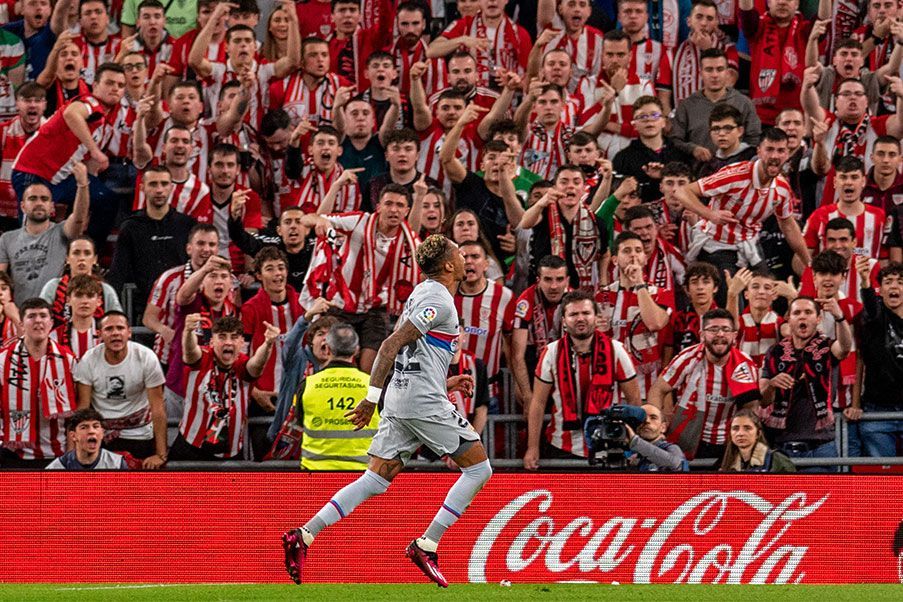 FC Barcelona El Barcelona ganó con polémica en San Mamés