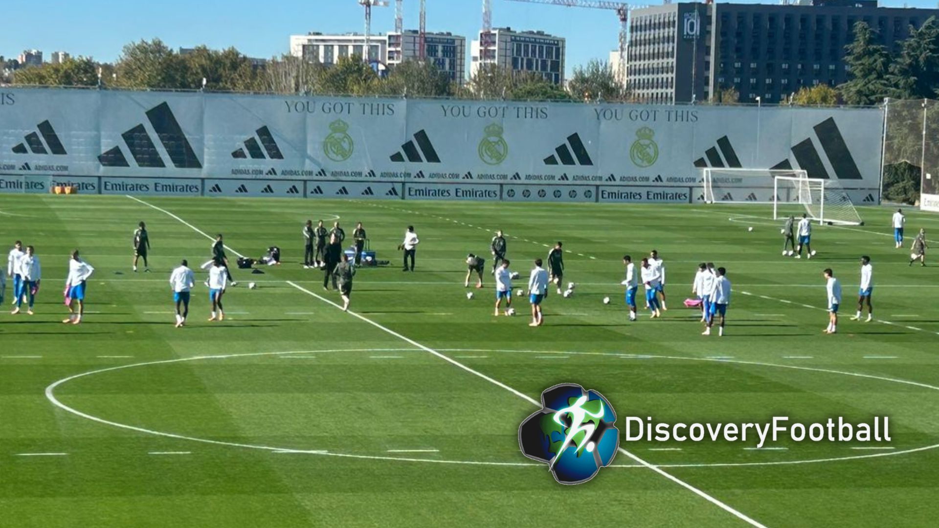 Real Madrid Octavio Mora Gómez de Discoveryfootball.com estuvo el lunes 3 de noviembre de 2025 en el entrenamiento del Real Madrid previo al duelo ante el Liverpool. Discoveryfootball.com testigo directo en Valdebebas.