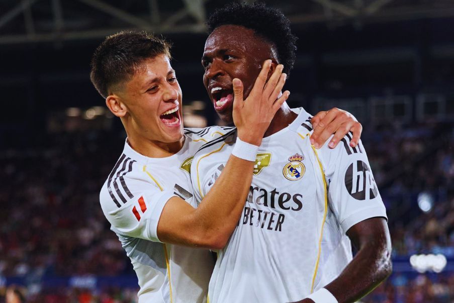 Real Madrid El Real Madrid ganó apenas con esfuerzo a la UD Levante 1-4 en el Ciutat de Valencia, en un partido cómodo en el que fue dominador.