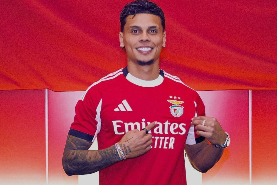 Richard Ríos Richard Ríos en su presentación como nuevo jugador del Benfica el mièrcoles 23 de Julio de 2025. SL Benfica.