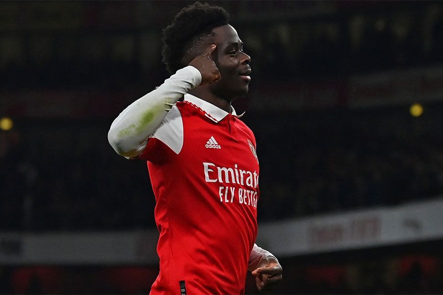 Bukayo Saka fue la estrella del Arsenal en la victoria 2-0 sobre el Wolves en la Premier League.