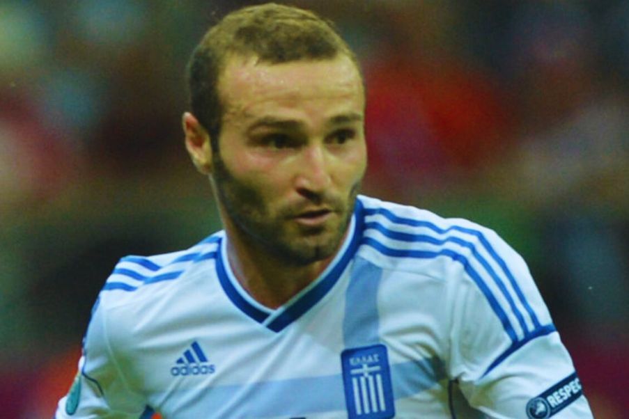 Dimitris Salpingidis Dimitris Salpingidis is one of the most characteristic figures of modern Greek football. With his passion, speed and determination, he honored the Greek National Team for more than ten years.