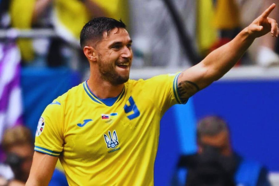 Roman Yaremchuk with Ukraine National Football Team in UEFA Euro 2020