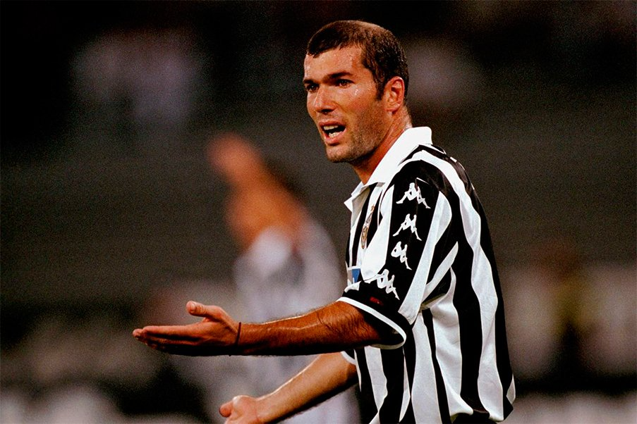 Zinedine Zidane en su etapa en la Juventus